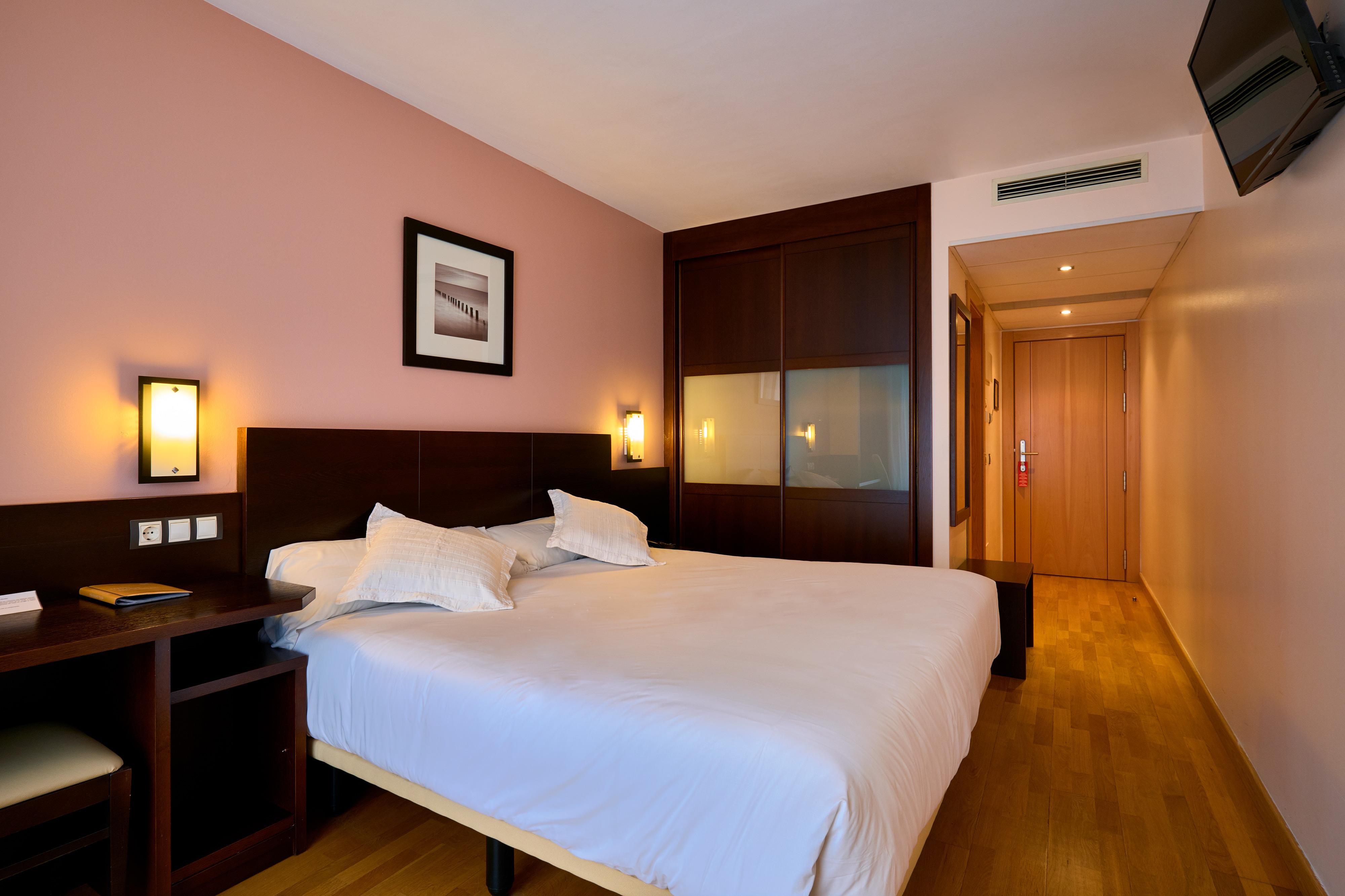 Hotel Castro Real Oviedo Exterior photo