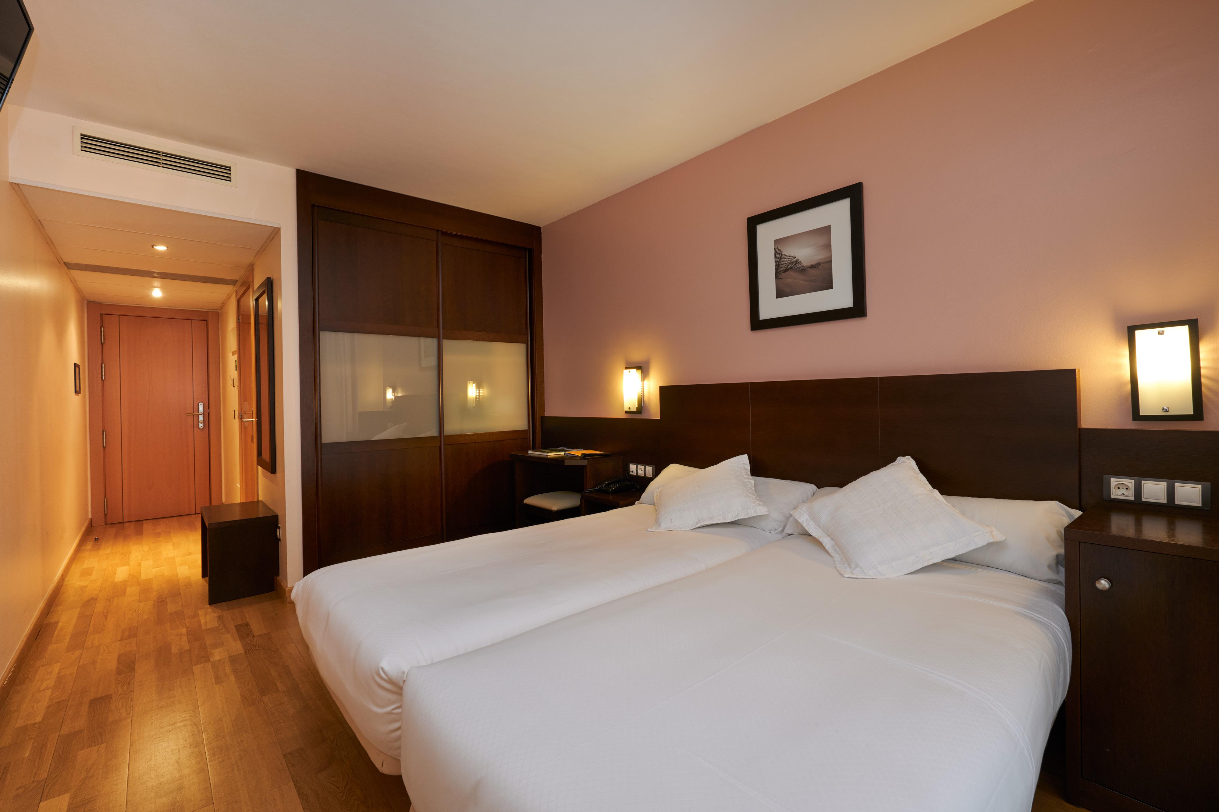 Hotel Castro Real Oviedo Exterior photo