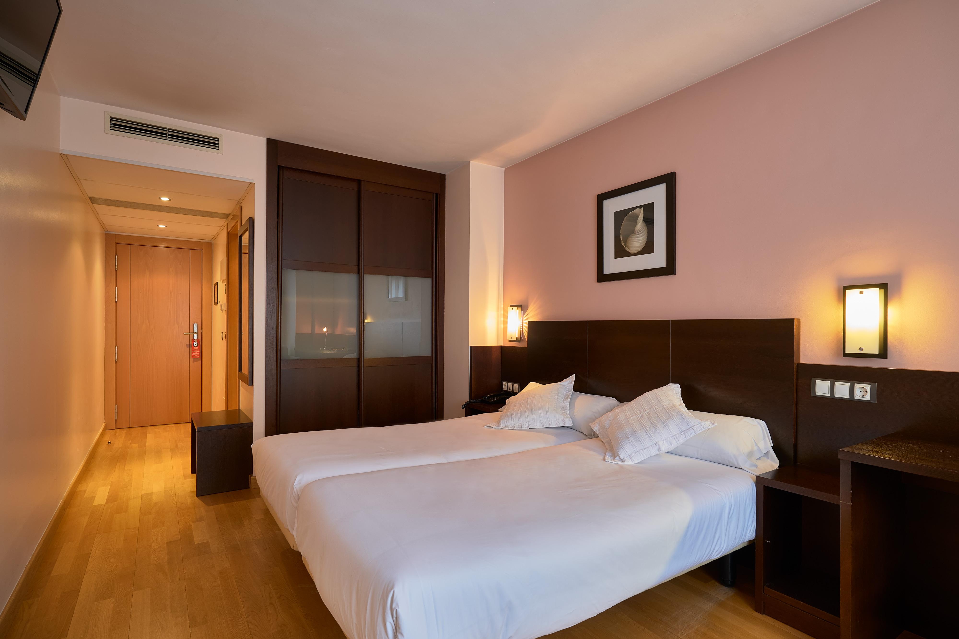 Hotel Castro Real Oviedo Exterior photo